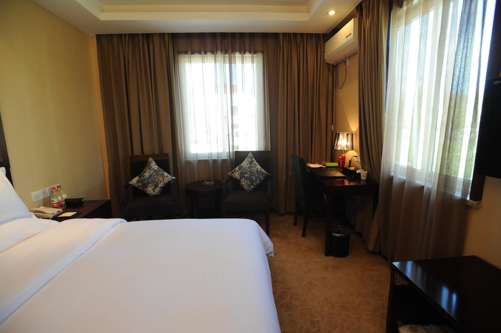 Wanrun International Resort Hotel In Tibet Xigaze Kamer foto