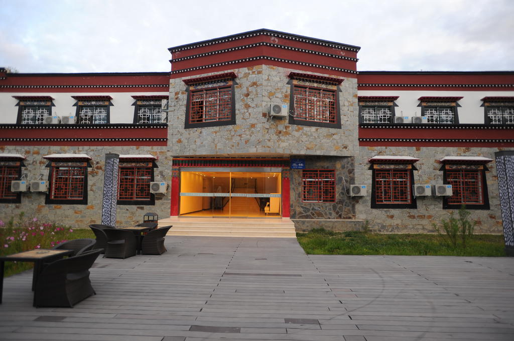 Wanrun International Resort Hotel In Tibet Xigaze Buitenkant foto